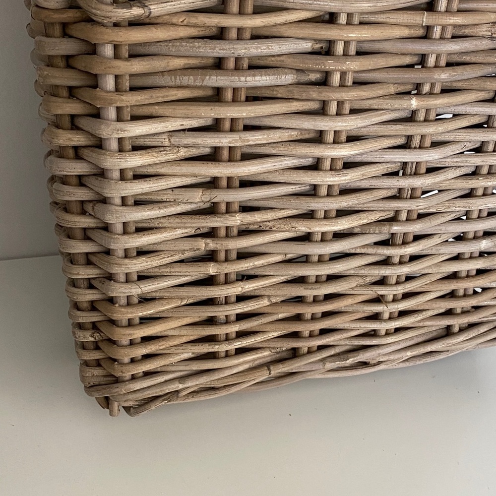 NWT Handwoven Wall Basket - Picture 3 of 6